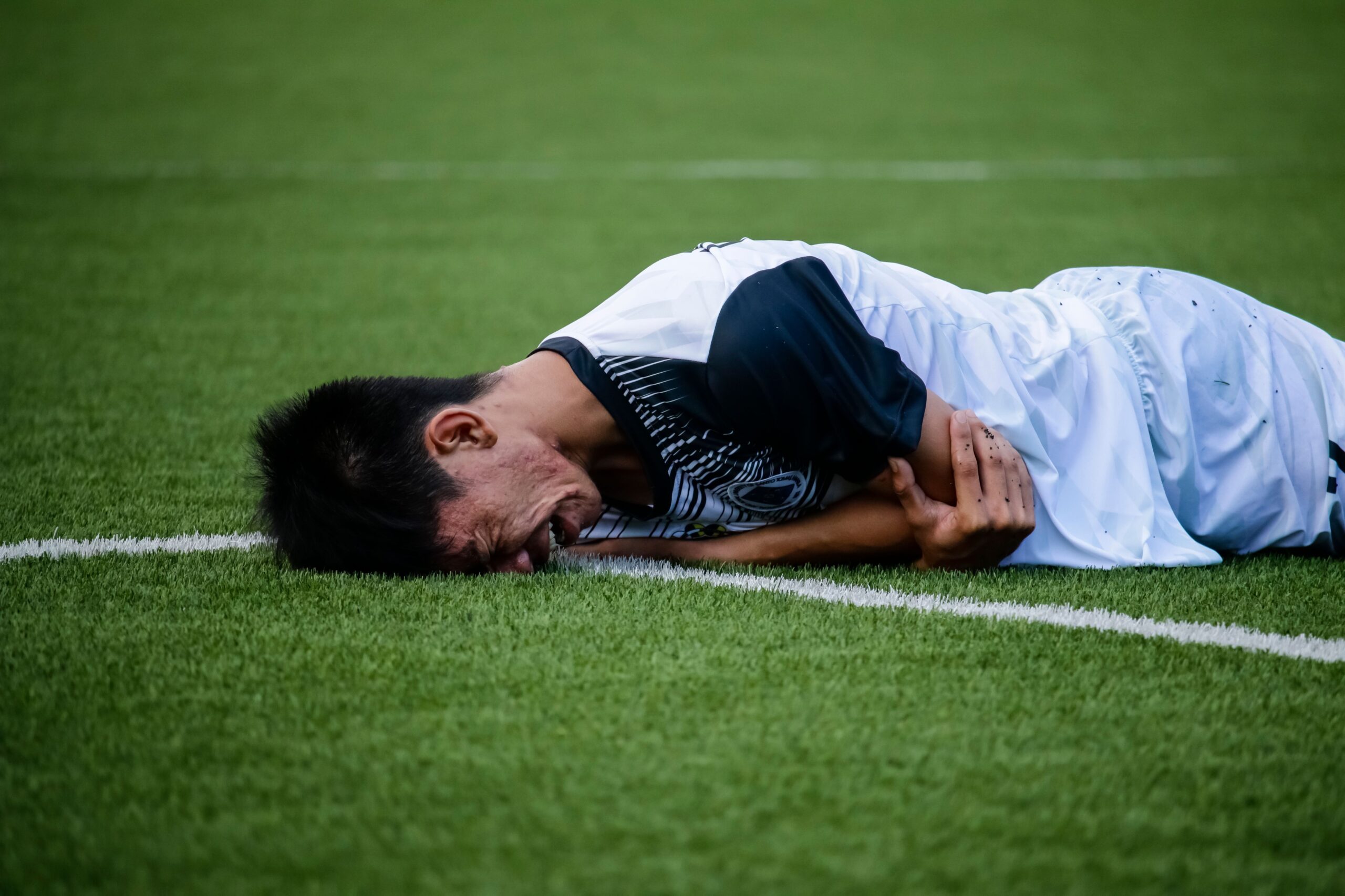 Who Treats Ligament Injuries in Blackburn, Lancashire?